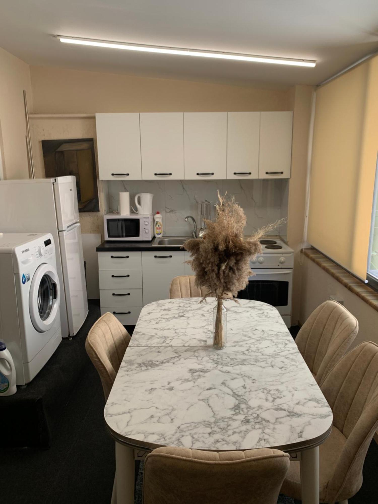 Citynest Apartments, 3-Minute Walk From The Skanderbeg Square Tirana Exteriör bild